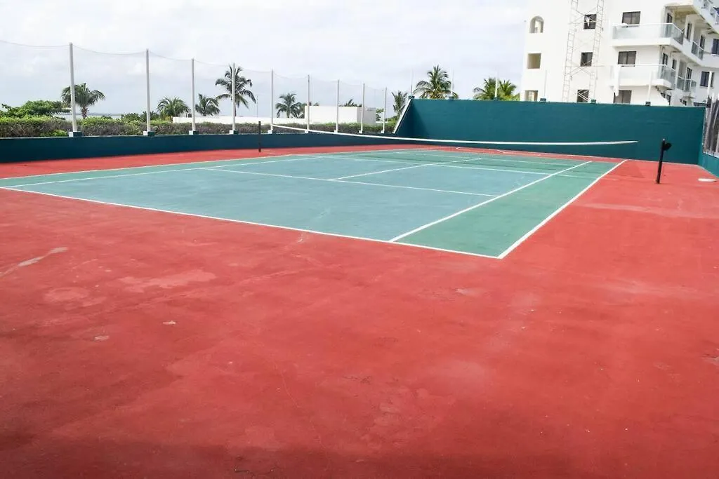 Recien Remodelado Estudio En La Playa, Piscina, Gimnasio, Spa 4D Cancun 0*,  Mexico