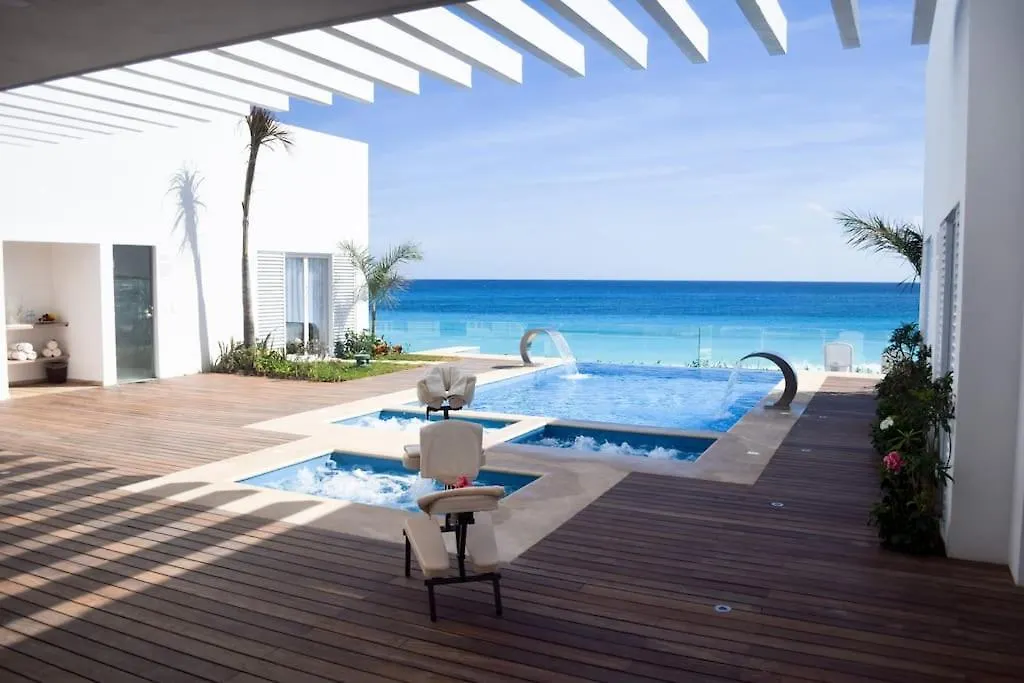 Recien Remodelado Estudio En La Playa, Piscina, Gimnasio, Spa 4D Cancun 0*,  Mexico