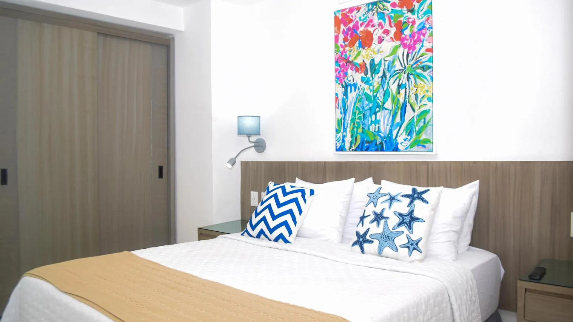 Recien Remodelado Estudio En La Playa, Piscina, Gimnasio, Spa 4D Cancun Apartment