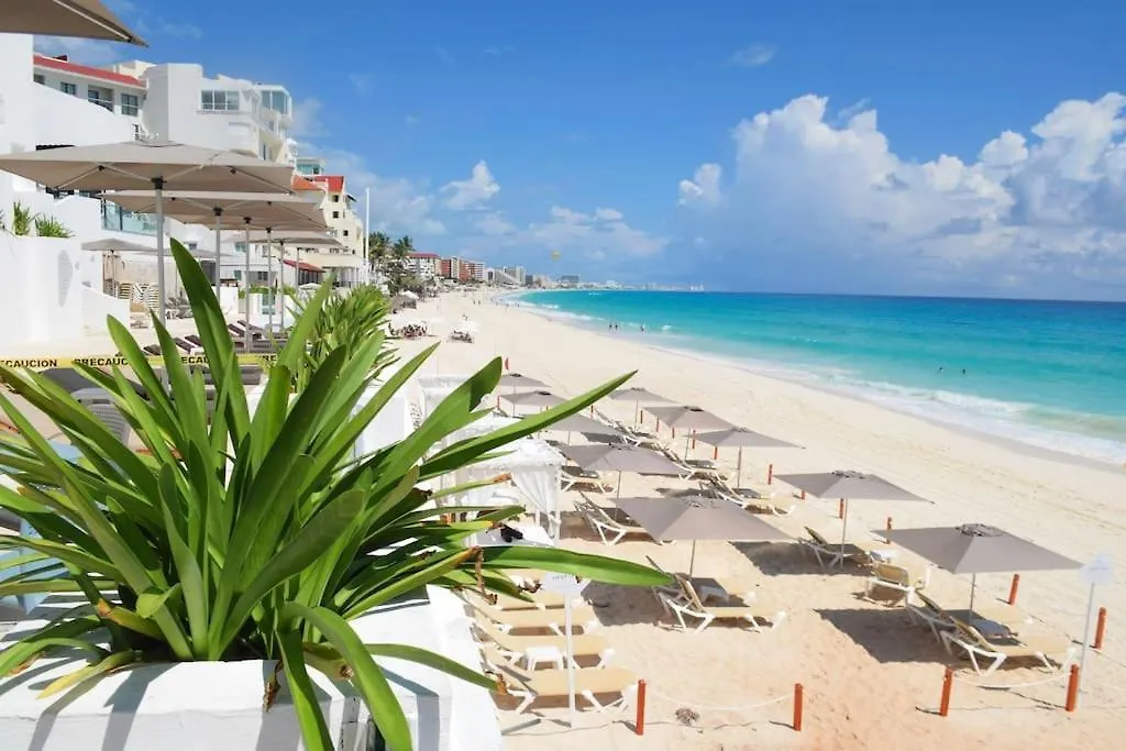 Apartment Recien Remodelado Estudio En La Playa, Piscina, Gimnasio, Spa 4D Cancun